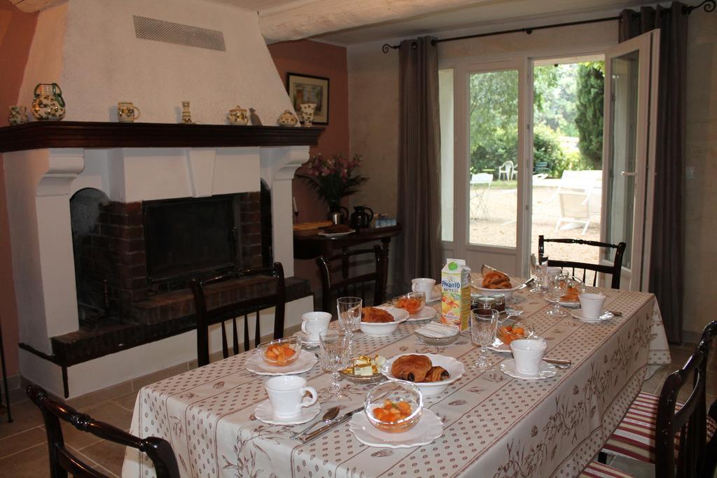 Bed and Breakfast Mas de la douceur Saint-Andiol Exterior foto